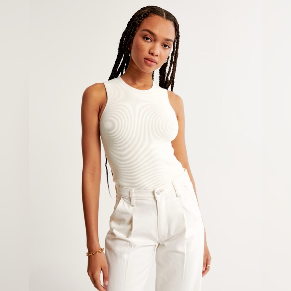 NWT Abercrombie Ottoman Crew Tank in White, Size S